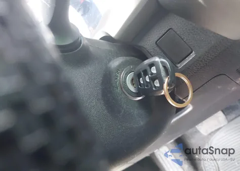 2015 Toyota Rav4 Xle из США, поврежденный, VIN 2T3WFREV2FW138841